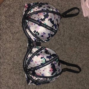 Victoria secret very sexy push up